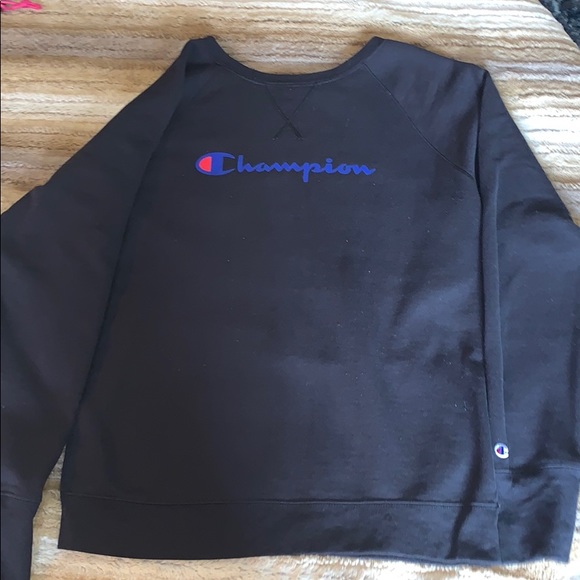 Champion women’s black sweatshirt - Picture 1 of 3